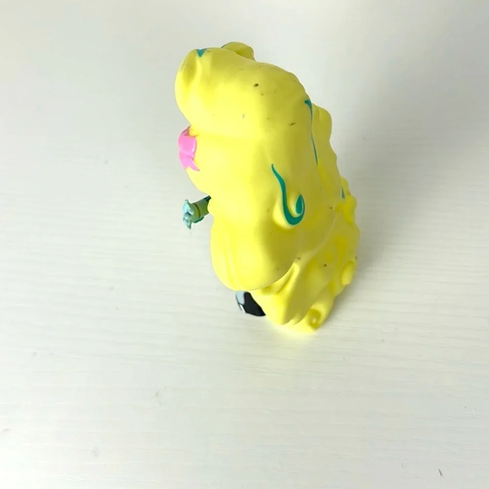 Monter High Lagoona Blue Figure Dol 4” with Yellow Hair and Pink Bow